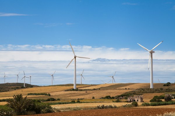 Comment les énergies renouvelables influencent-elles l'économie ?