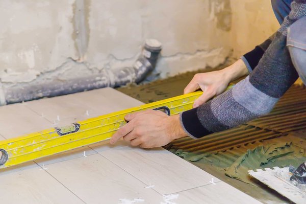 Quelles sont les astuces pour bien poser du carrelage?